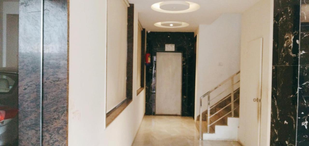 Hotel Golden Bliss At New Delhi Airport Екстер'єр фото