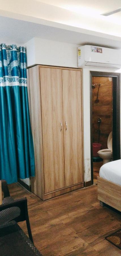 Hotel Golden Bliss At New Delhi Airport Екстер'єр фото
